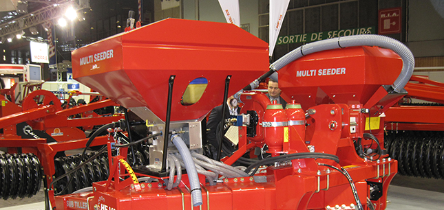 410L HE-VA Multi-Seeder and Multi-Seeder Twin mounted to a HE-VA Subsoiler at a show
